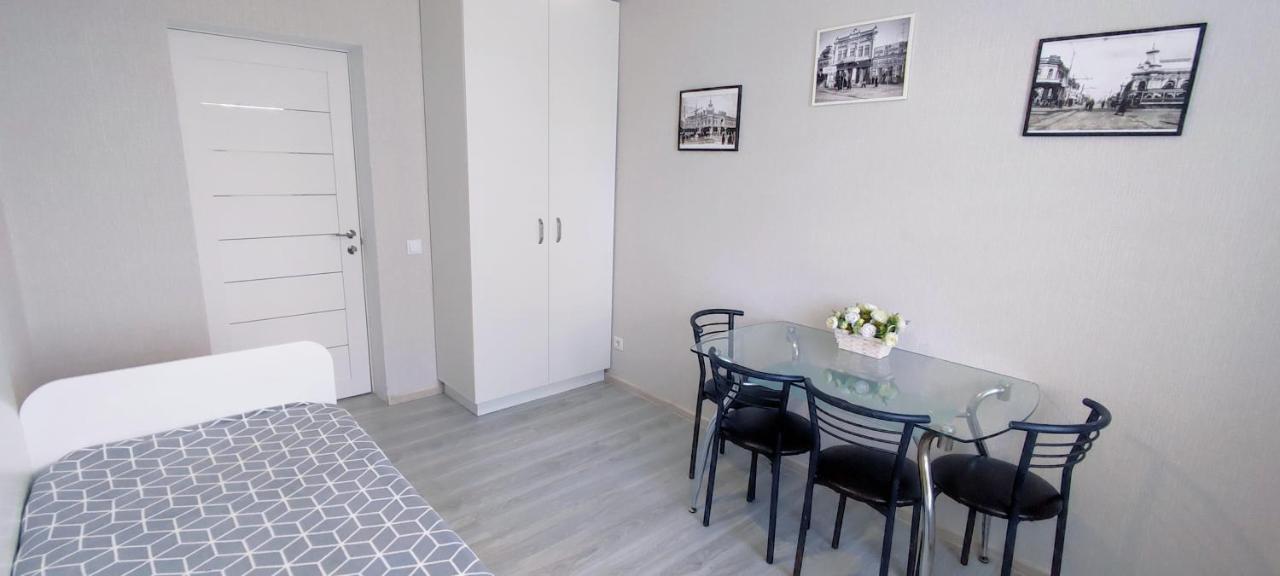 Large Apartment Near The Airport And City Center Chisinau Bagian luar foto