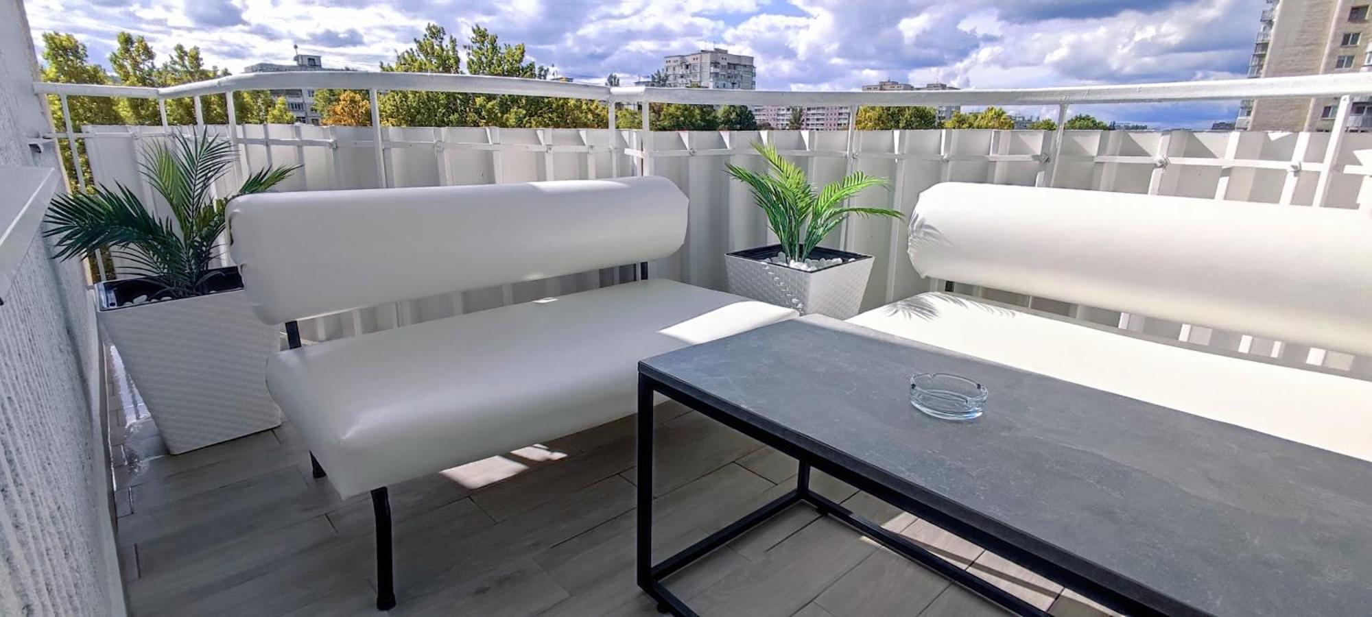 Large Apartment Near The Airport And City Center Chisinau Bagian luar foto